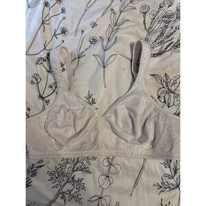 Playtex White 18hr Back & Side Smoothing Wireless Bra, 38C (4049)‎